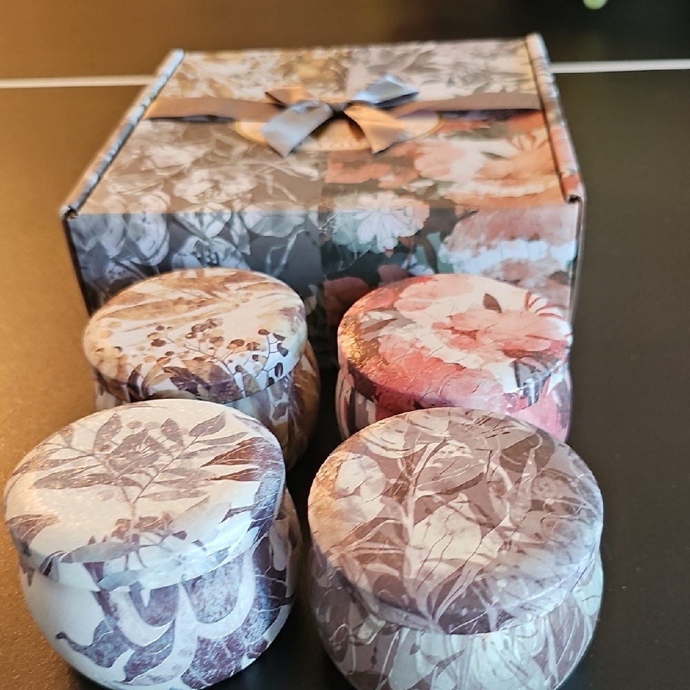 Floral Gift Box with Ribbon - Picture 4 of 5